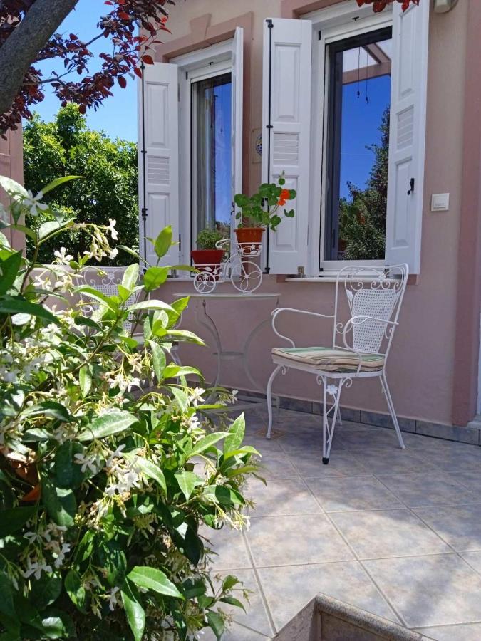 Andros Lighthouse Apartments Mesaria  外观 照片