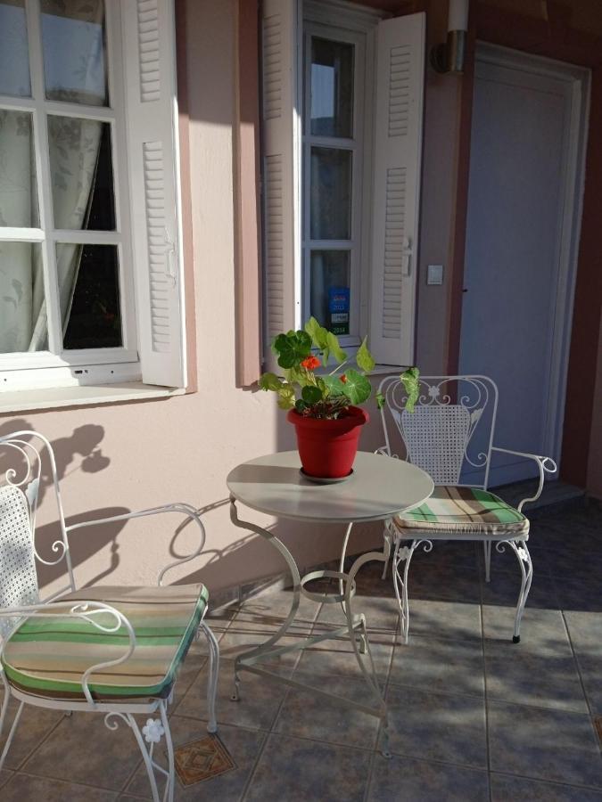 Andros Lighthouse Apartments Mesaria  外观 照片